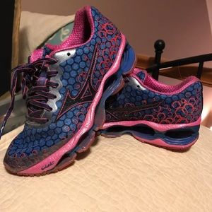 Mizuno Wave Prophecy 3 SOLD